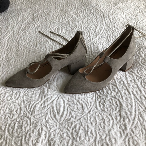 Gray lace up heels - Picture 4 of 4